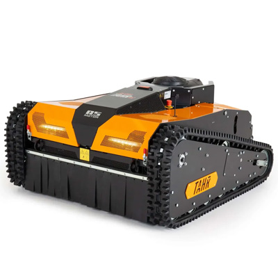 Távvezérelt napelem park és rézsűnyírás