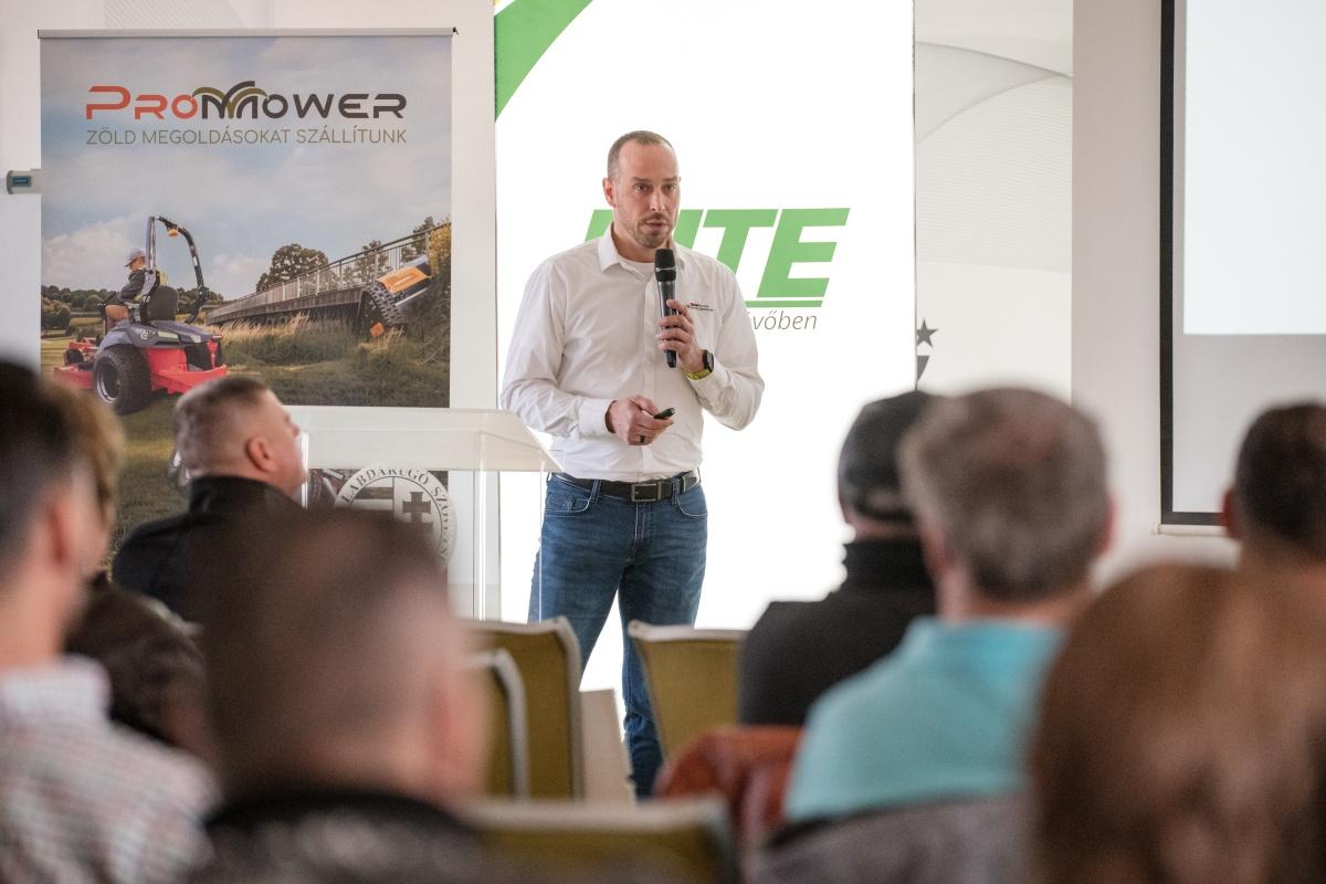 Robotizáció a sportpályákon - Innovatív megoldásokat mutattunk be az MSFE IX. szakmai konferenciáján