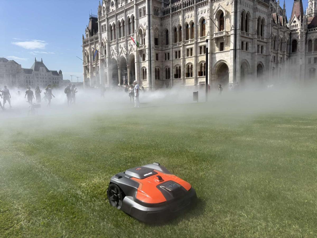 Robotfűnyíró az Országháznál - Professzionális Husqvarna Automower megoldások a nemzet főterén
