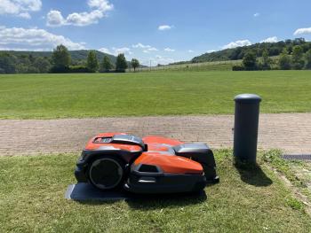 Ceora 544 EPOS + Razor 43M vágóasztal robotfűnyíró KIT 2025 10.Kép