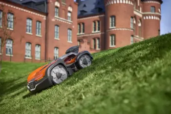 Automower 535 AWD EPOS összkerékhajtású professzionális robotfűnyíró 2025 6.Kép