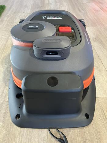 Navimow H800E-VF robotfűnyíró 2025 használt, garanciális! 3.Kép