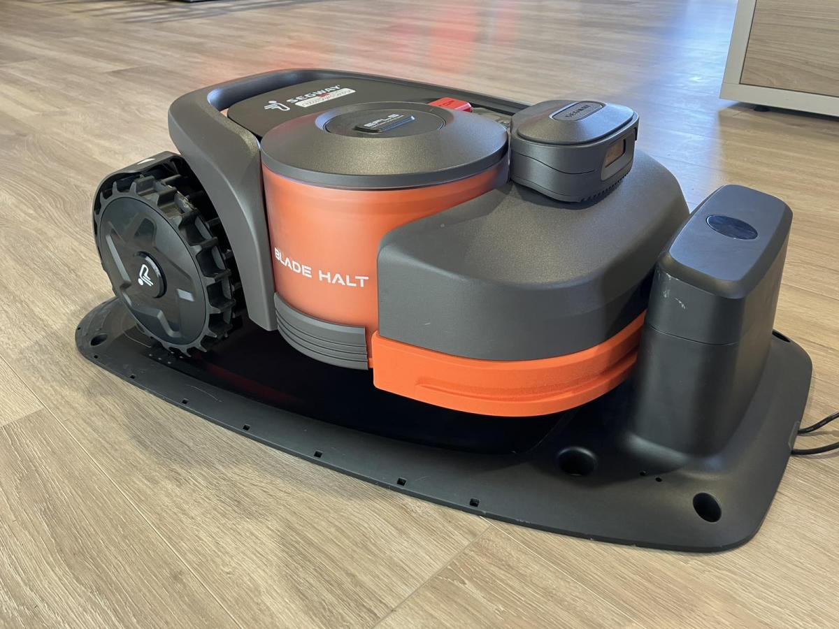 Navimow H800E-VF robotfűnyíró 2025 használt, garanciális!