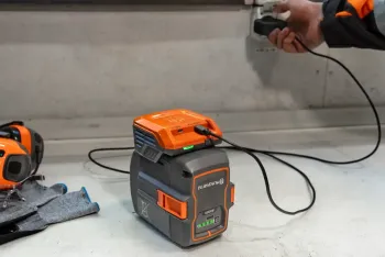 40-USB150X töltő adapter 3.Kép