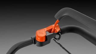 LB144i KIT akkumulátoros fűnyíró  (akkuval és töltővel) 3.Kép