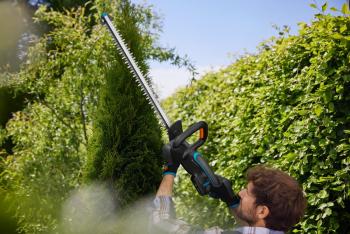 EasyCut akkumulátoros sövénynyíró  akkumulátorral 55/18V 2.Kép