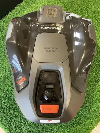 Automower 305E NERA robotfűnyíró 2026 (beépített pluginnal) használt, garanciával! 3.Kép