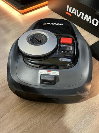 Navimow i108E robotfűnyíró 2025 (garázzsal, használt) 4.Kép